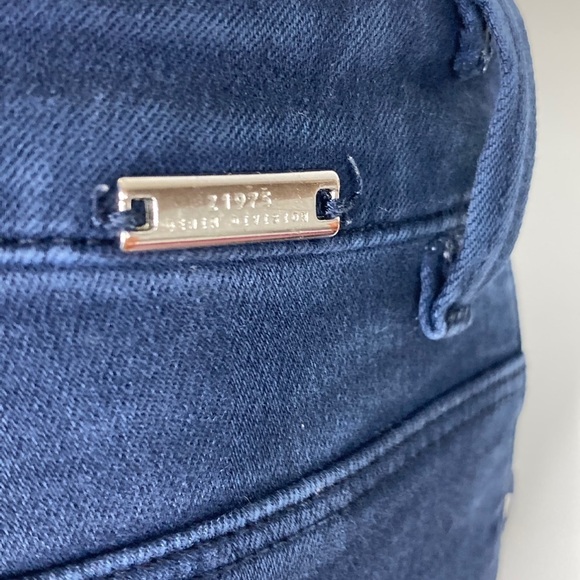 Zara Basic Denim Jeans Sz 8 - Picture 4 of 5